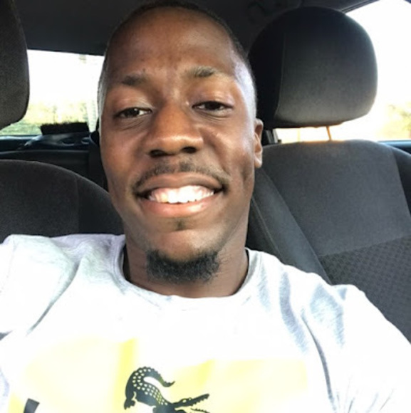 Meet your Posher, E - Picture 1 of 1